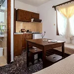 To Kalivi Apartment