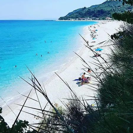 아파트 To Kalivi 코레프토