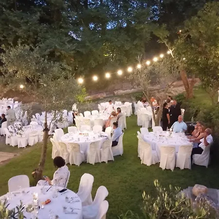 To Kalivi * خوريفتون