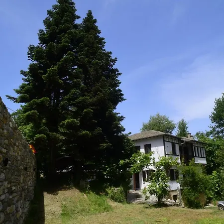 아파트 To Kalivi *