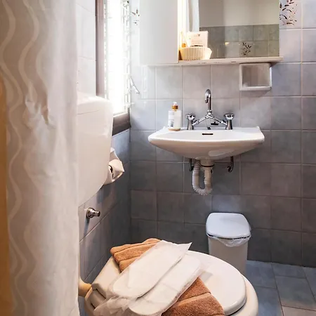 To Kalivi * خوريفتون