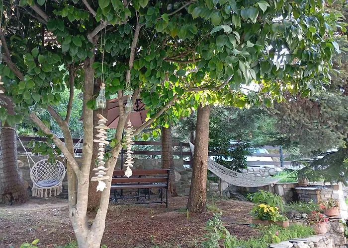 To Kalivi חורפטו